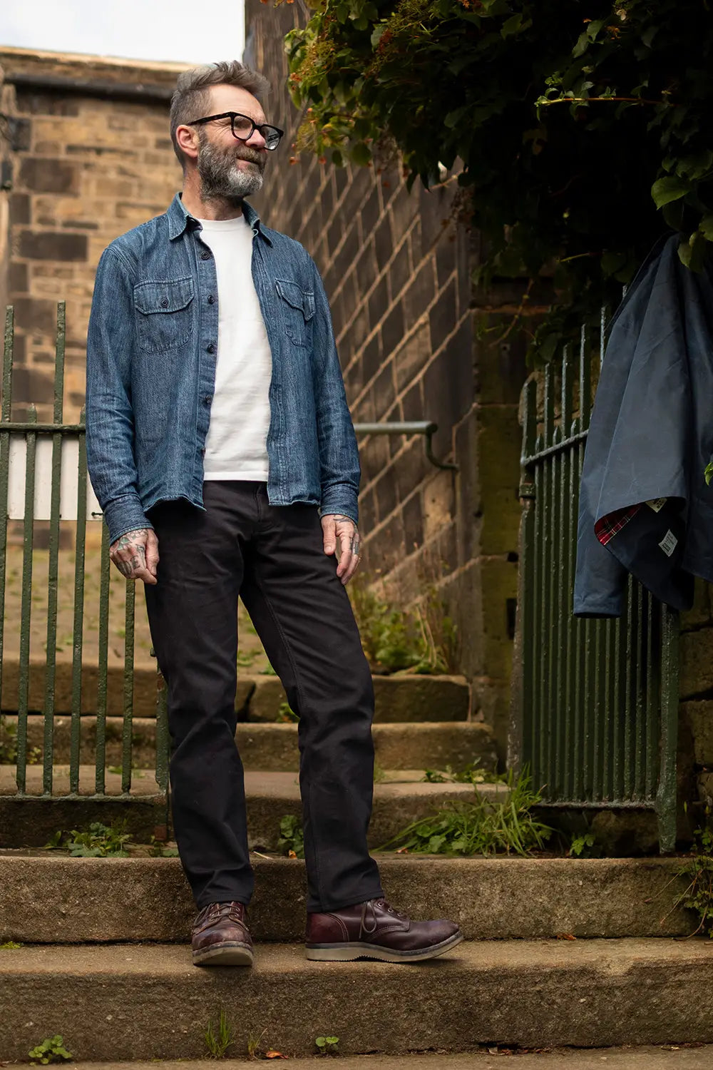 GVNR-B Jeans / Black Bedford Cord