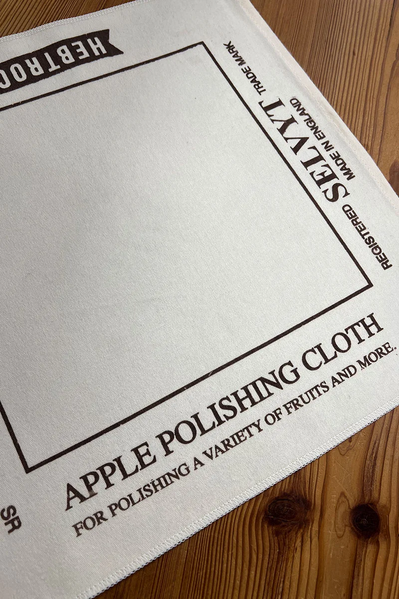Apple Polishing Cloth